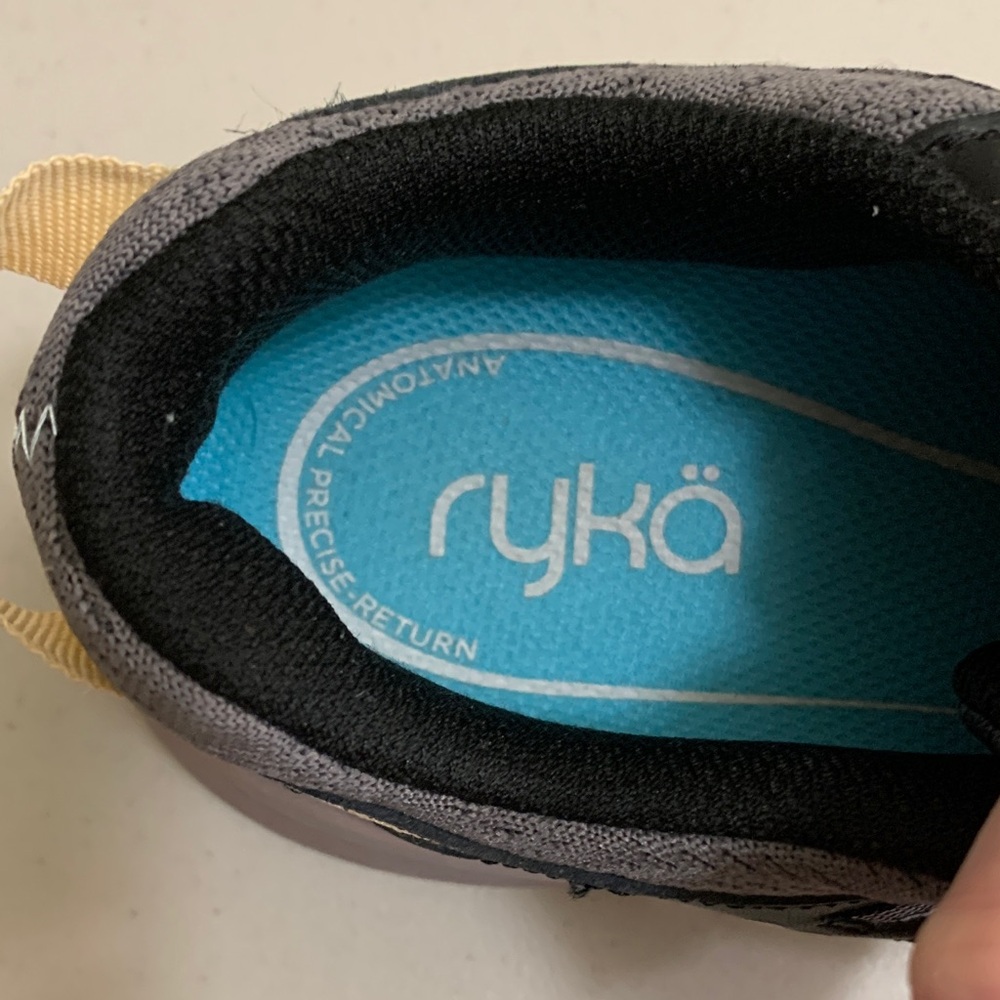 Ryka Taiga Trail Black Hiking Sneakers Shoes Women’s Size 7 Performance Rubber - Picture 11 of 14